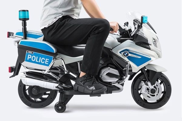 xe-may-dien-tre-em-canh-sat-bmw-212-mau-1